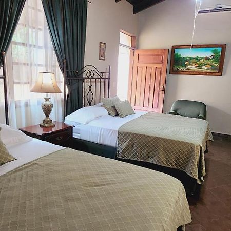 Camilas Hotel Σαν Πέδρο Σούλα Εξωτερικό φωτογραφία
