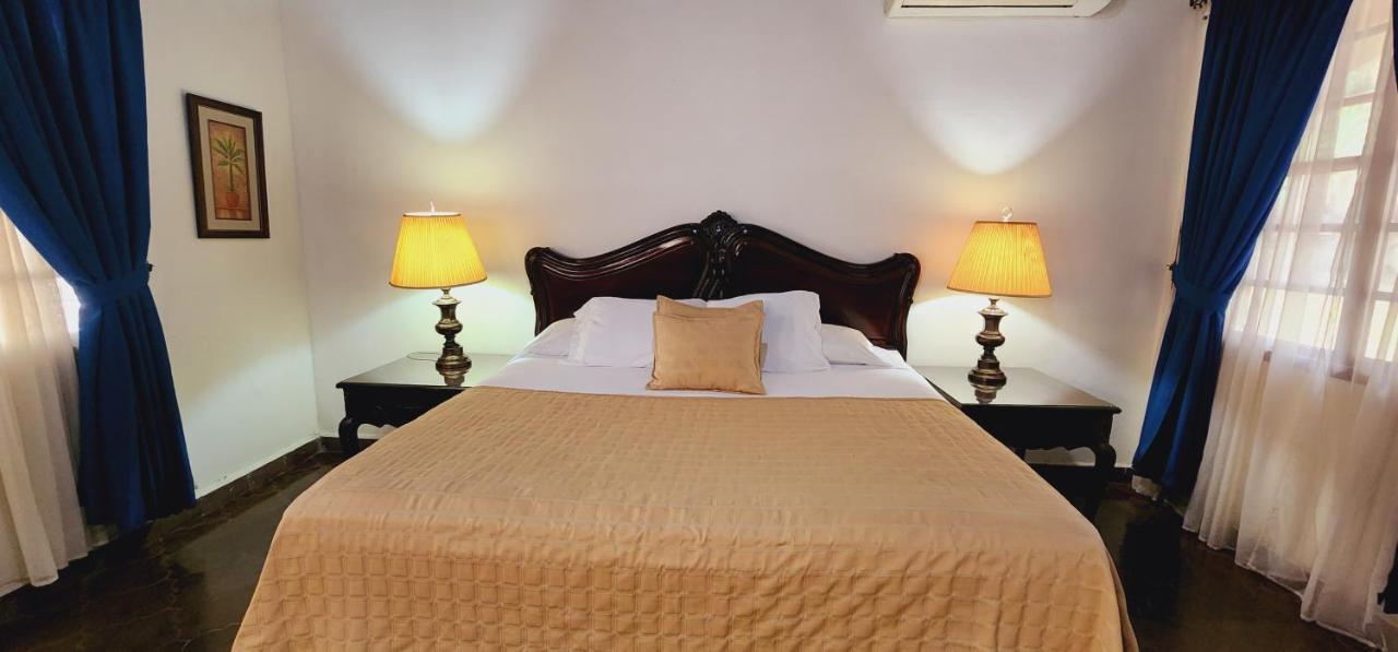 Camilas Hotel Σαν Πέδρο Σούλα Εξωτερικό φωτογραφία