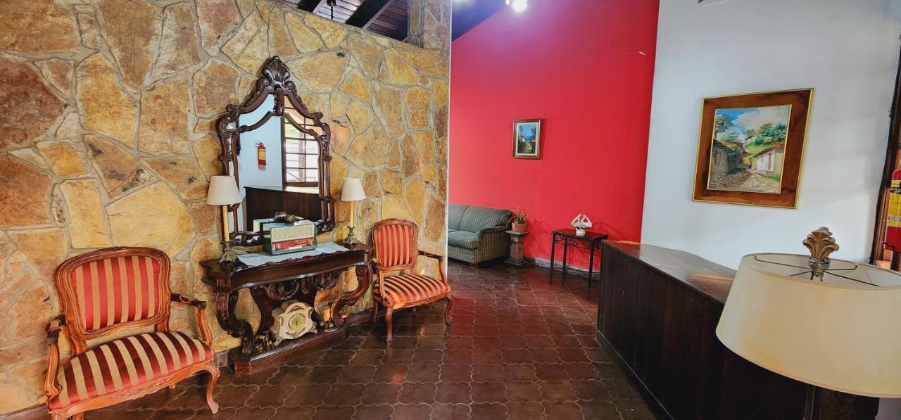 Camilas Hotel Σαν Πέδρο Σούλα Εξωτερικό φωτογραφία